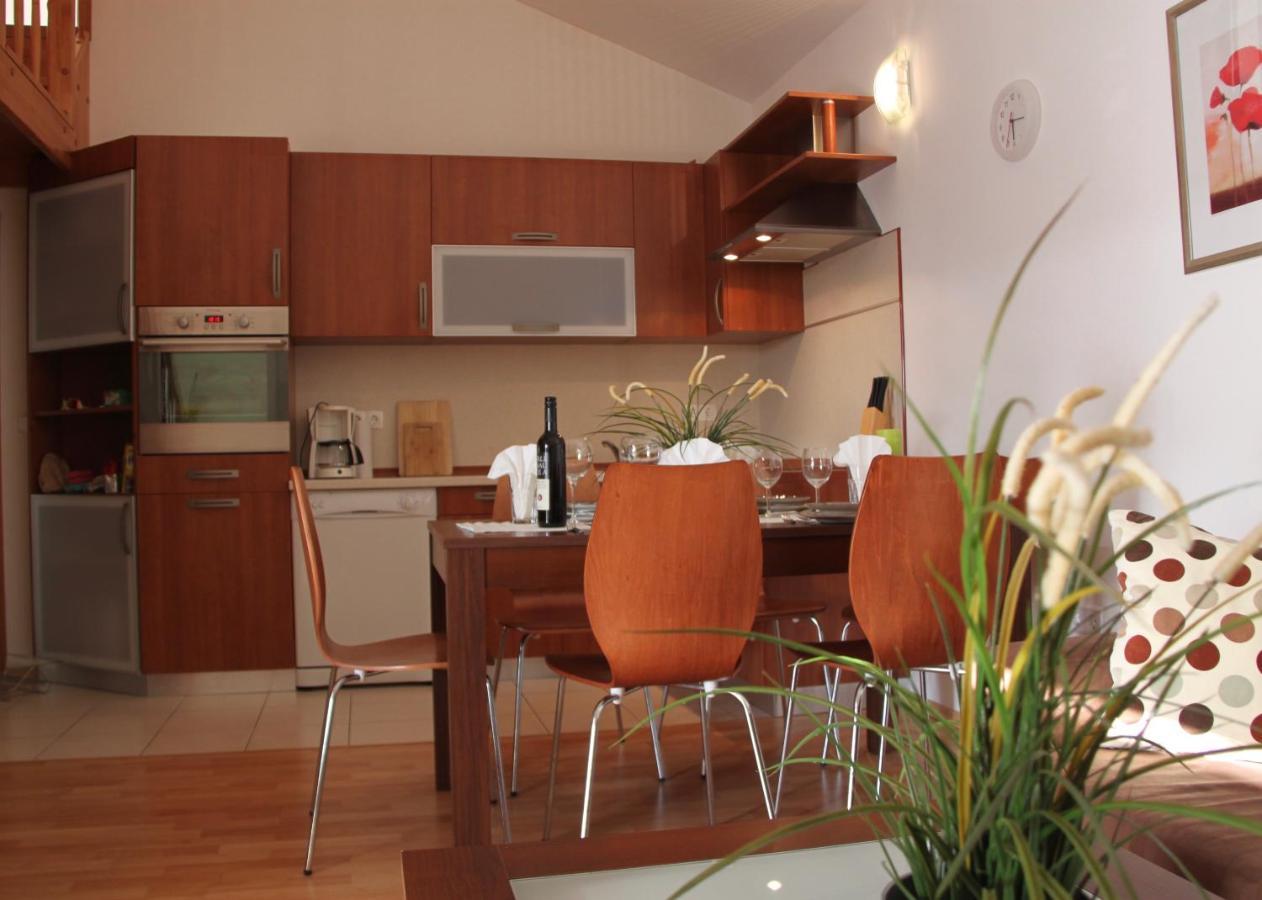 ז'אבוריץ' Gallery Apartman Nada מראה חיצוני תמונה